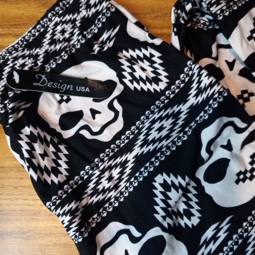 Leggings Design USA Black/White Women's Leggings One Size Fits Most